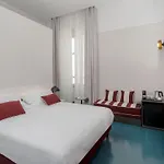 Adaram Suites