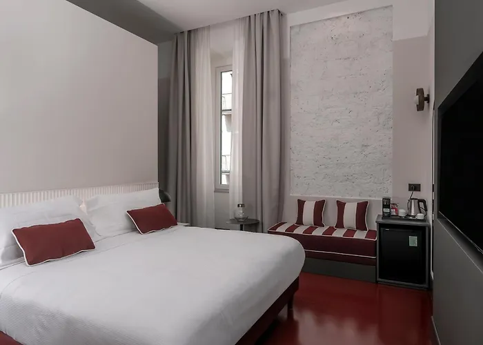 Adaram Suites