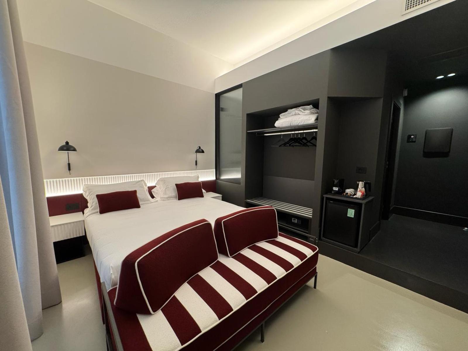 Adaram Guest house *