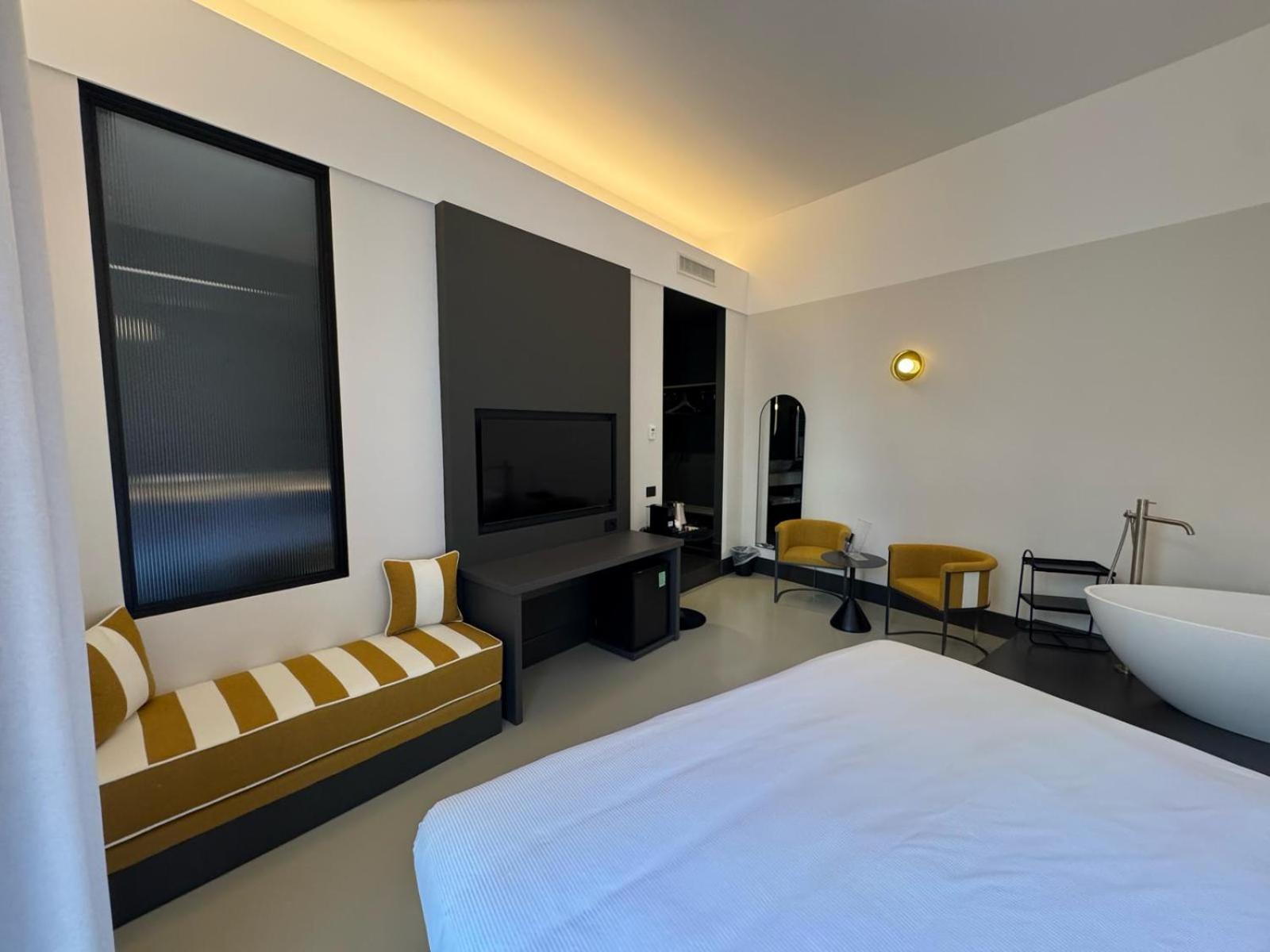 Adaram Guest house *